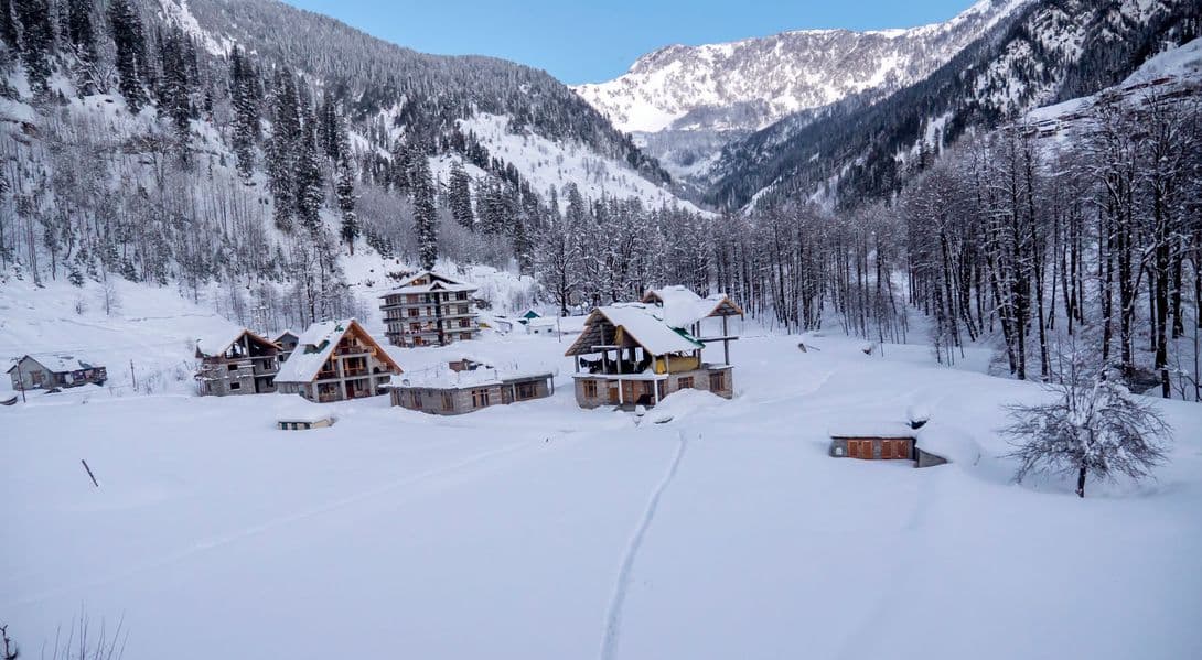 Solang Valley - Image 1