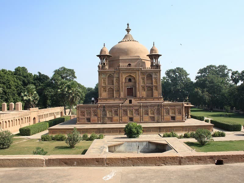 Khusro Bagh - Image 1