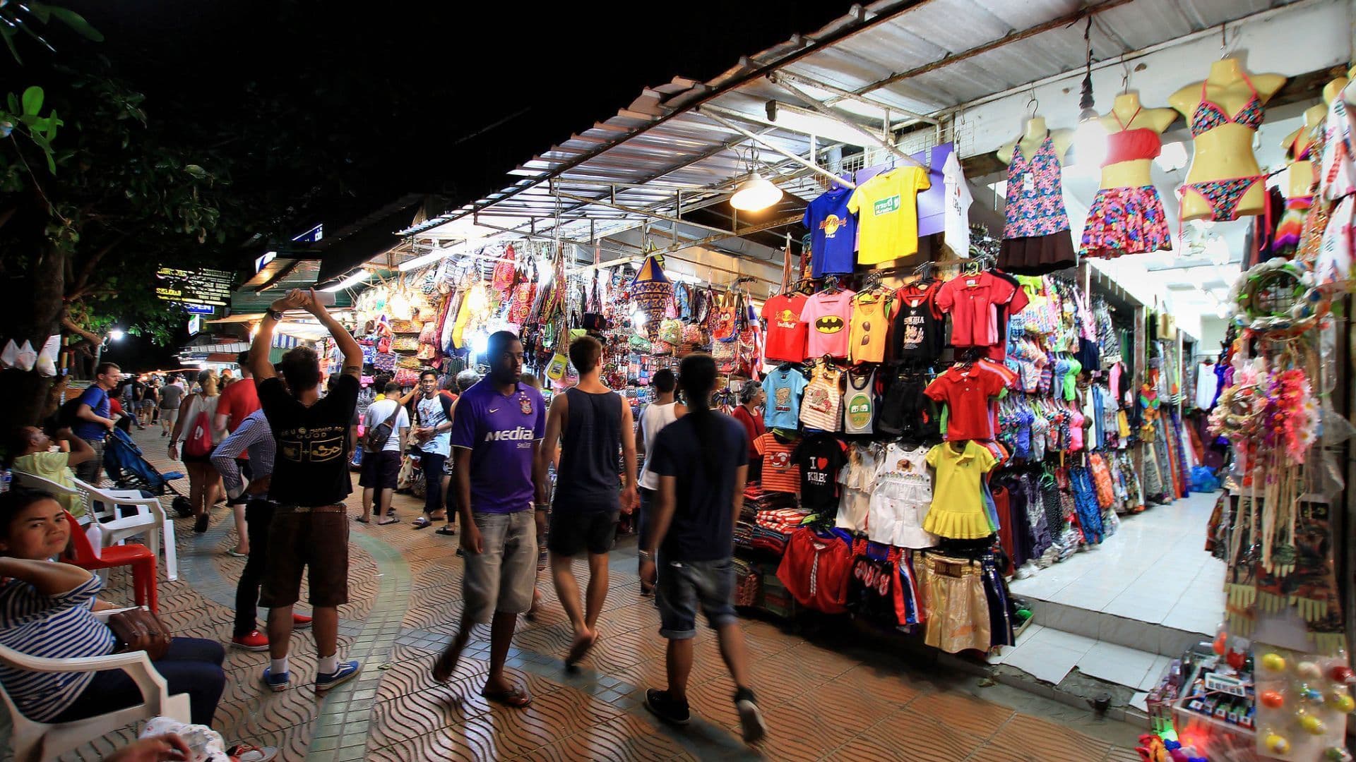Shopping at Walking Street - Image 1