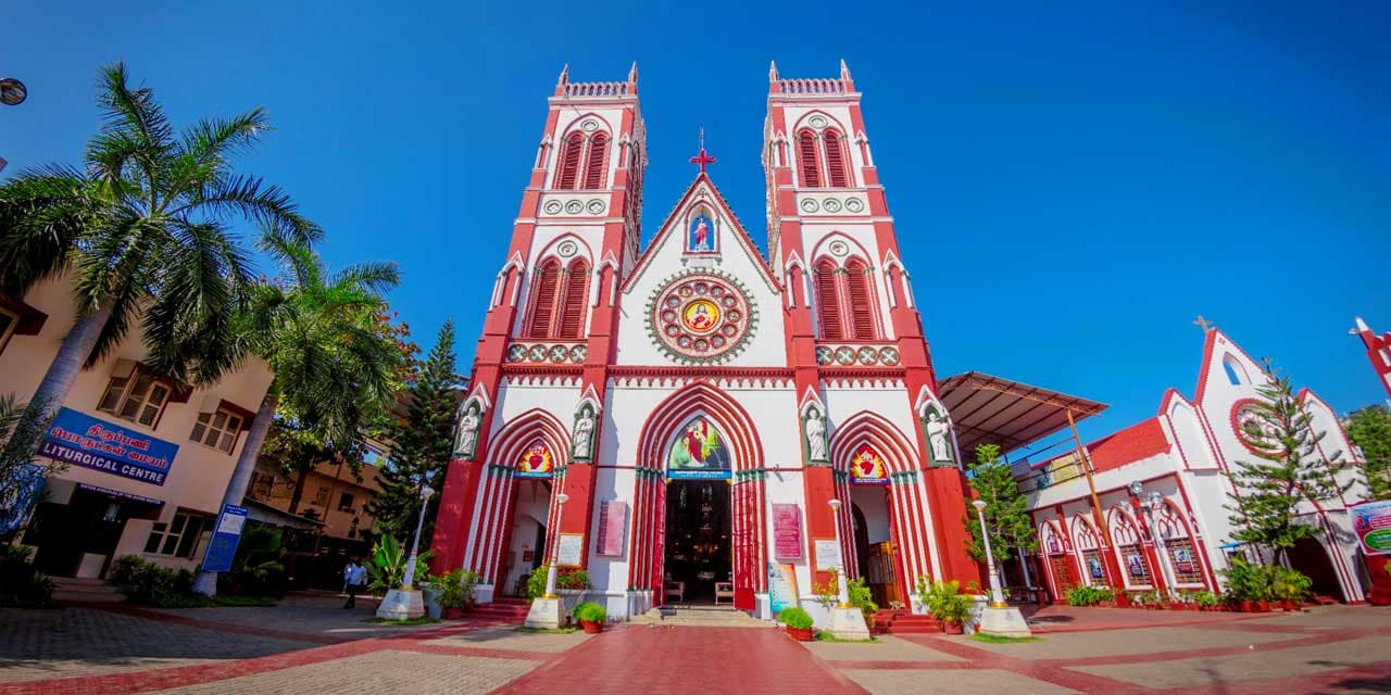 Basilica Of The Sacred Heart Of Jesus Pondicherry - Image 1