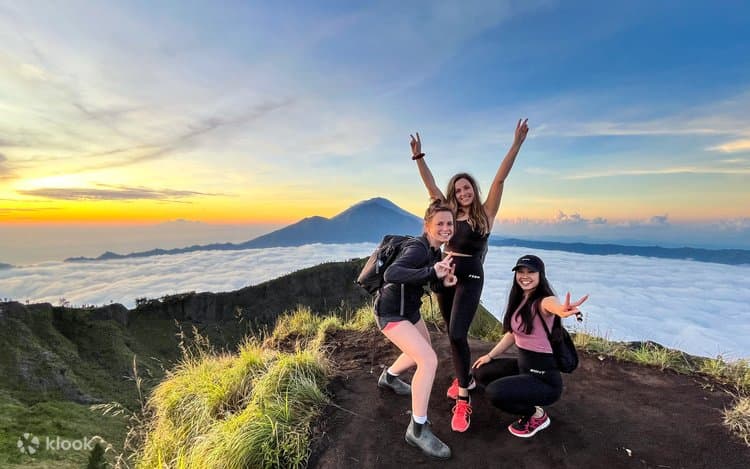 Climbing Mount Batur - Image 1